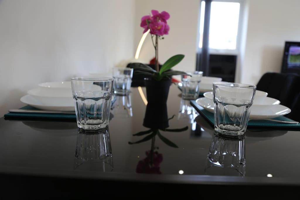 Luxury Ground Floor 2 Bedroom Apartment Free Wifi & Parking Sheffield Exteriör bild